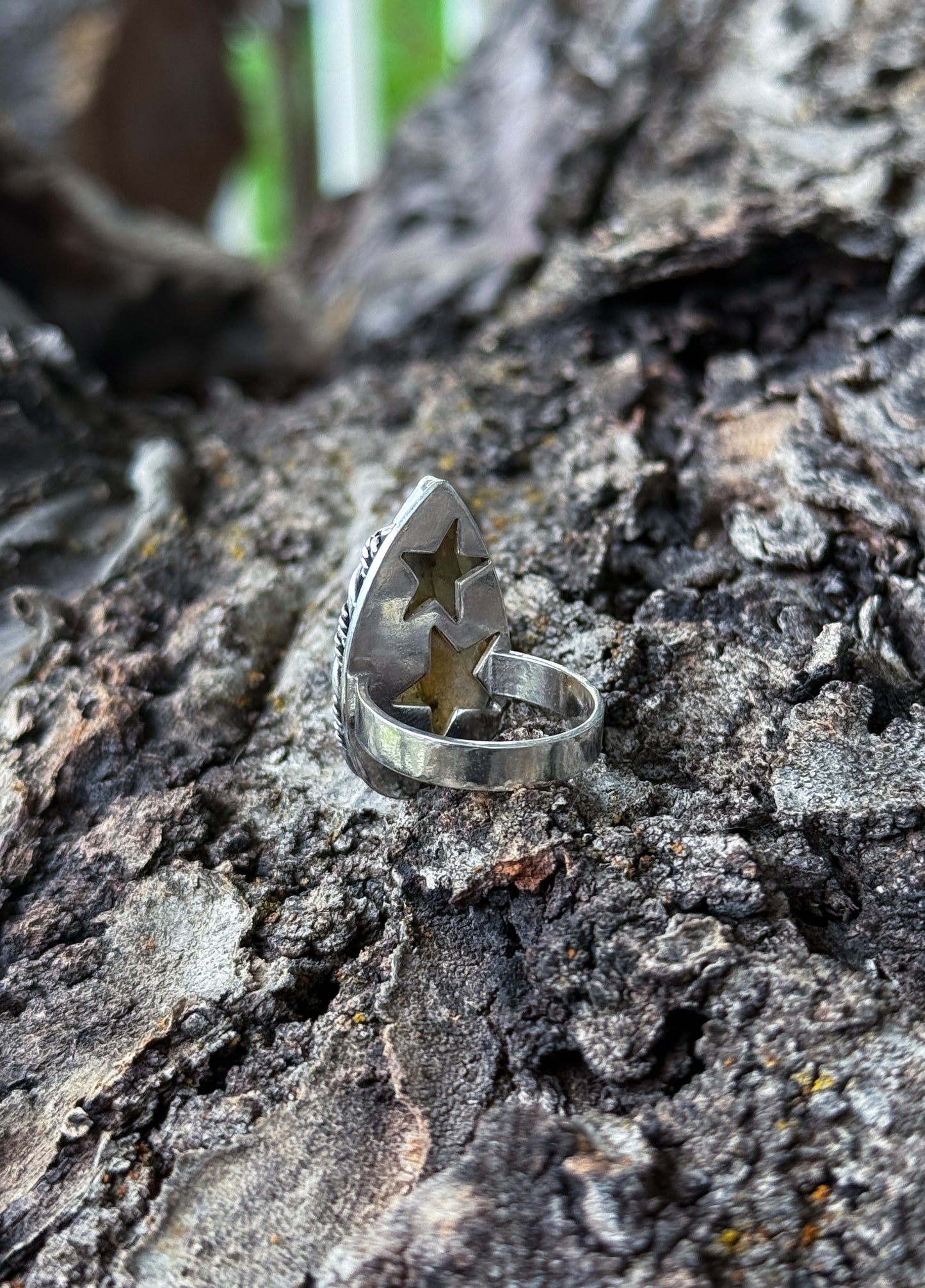 Labradorite Star-backed Ring