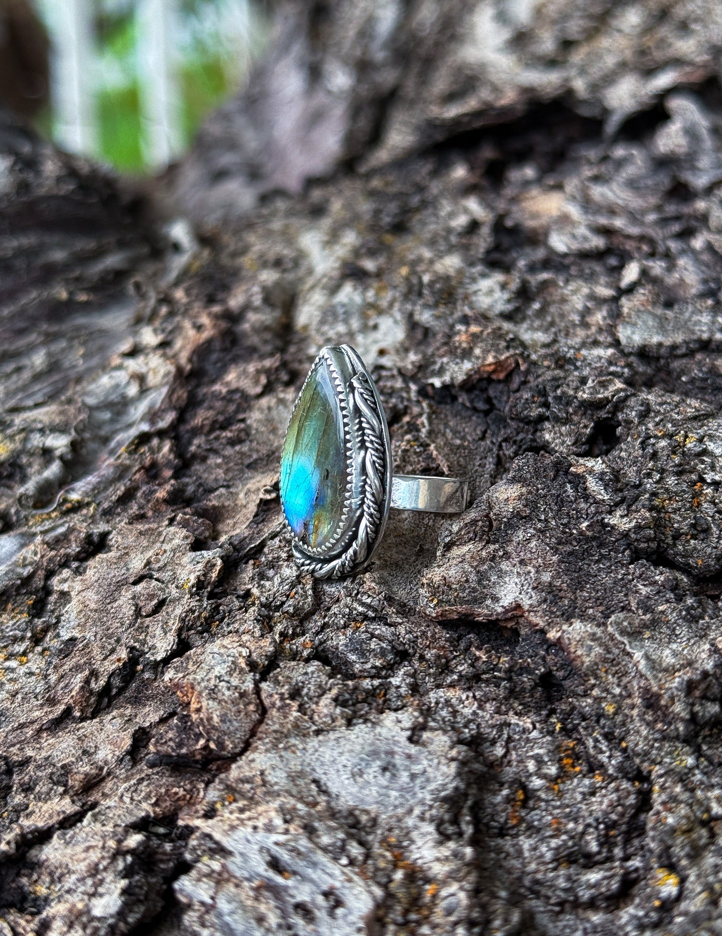 Labradorite Star-backed Ring